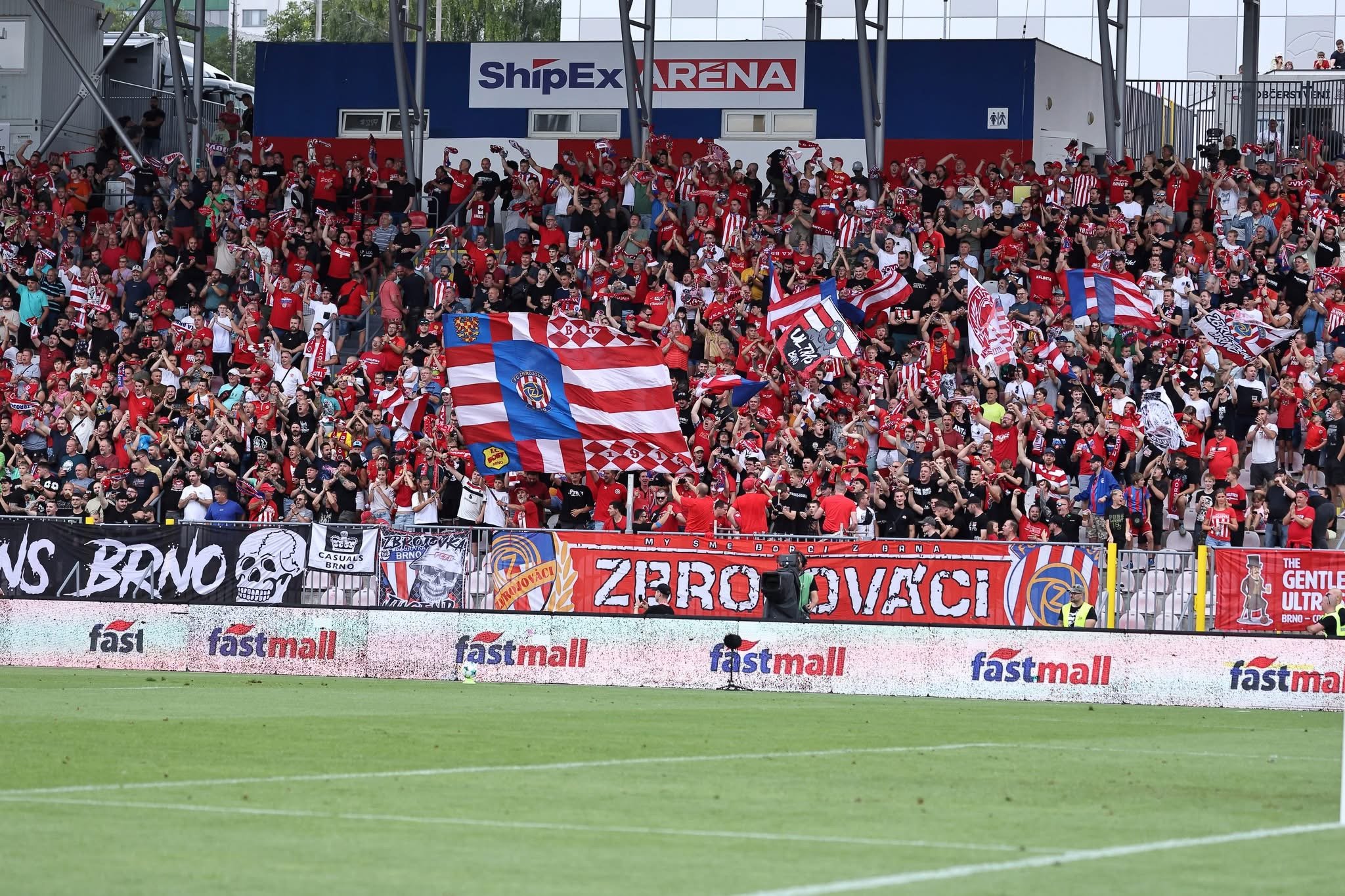 shipex-arena-dluhopisy.cz